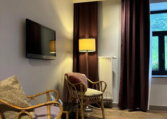 Restaurant - Les Oiseaux De Passage 3* Harre