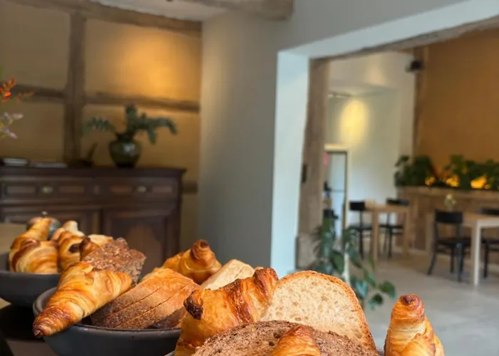 Otel Restaurant - Les Oiseaux De Passage Harre