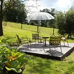 Otel Restaurant - Les Oiseaux De Passage Harre