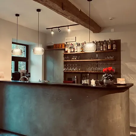 Restaurant - Les Oiseaux De Passage 3* Harre