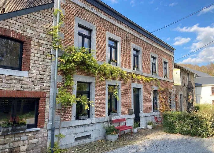 Restaurant - Les Oiseaux De Passage 3* Harre